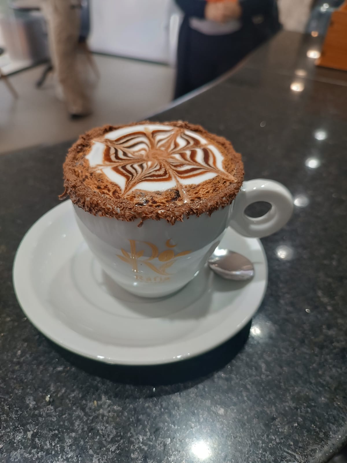 Café servido na Ráfia Coffee